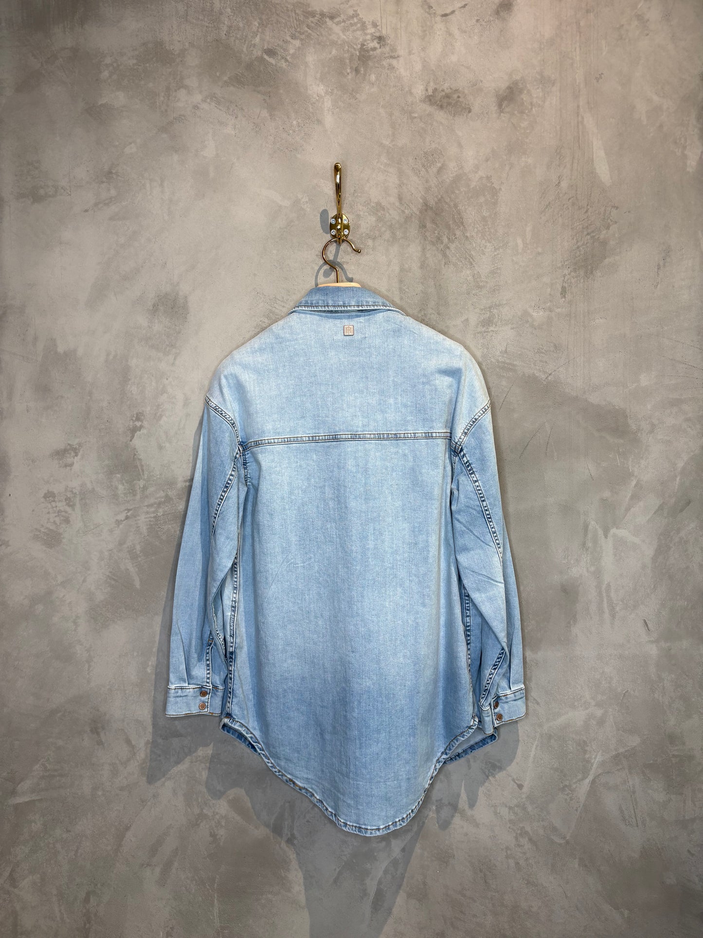 CAMICIA OVERSIZE DI JEANS