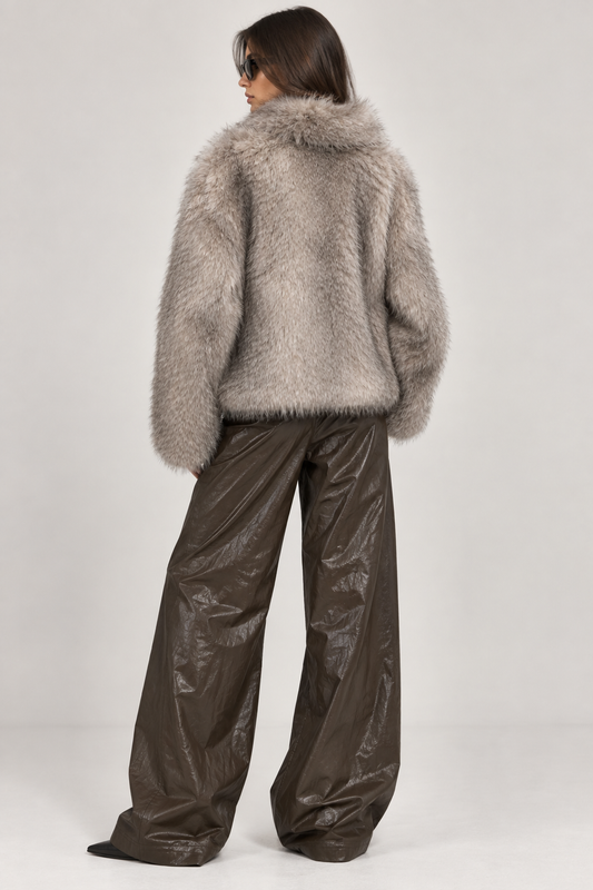 Giacca in eco pelliccia color tortora ELEH