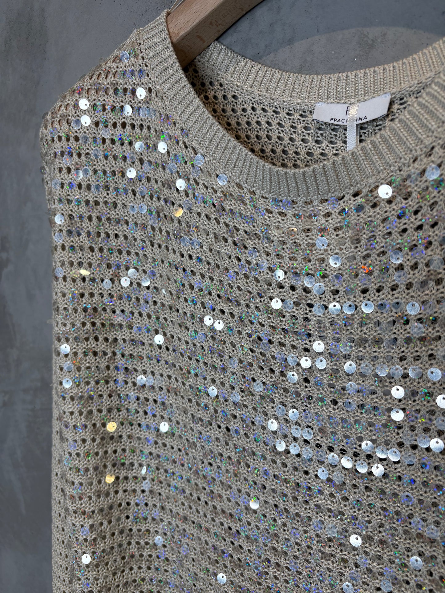 MAGLIA CON PAILLETTES
