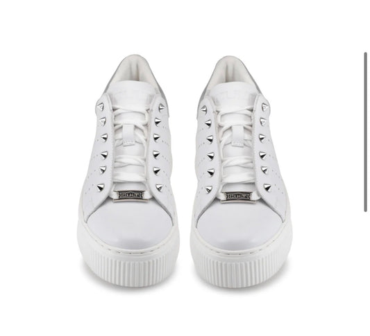 SNEAKERS CULT PLATFORM