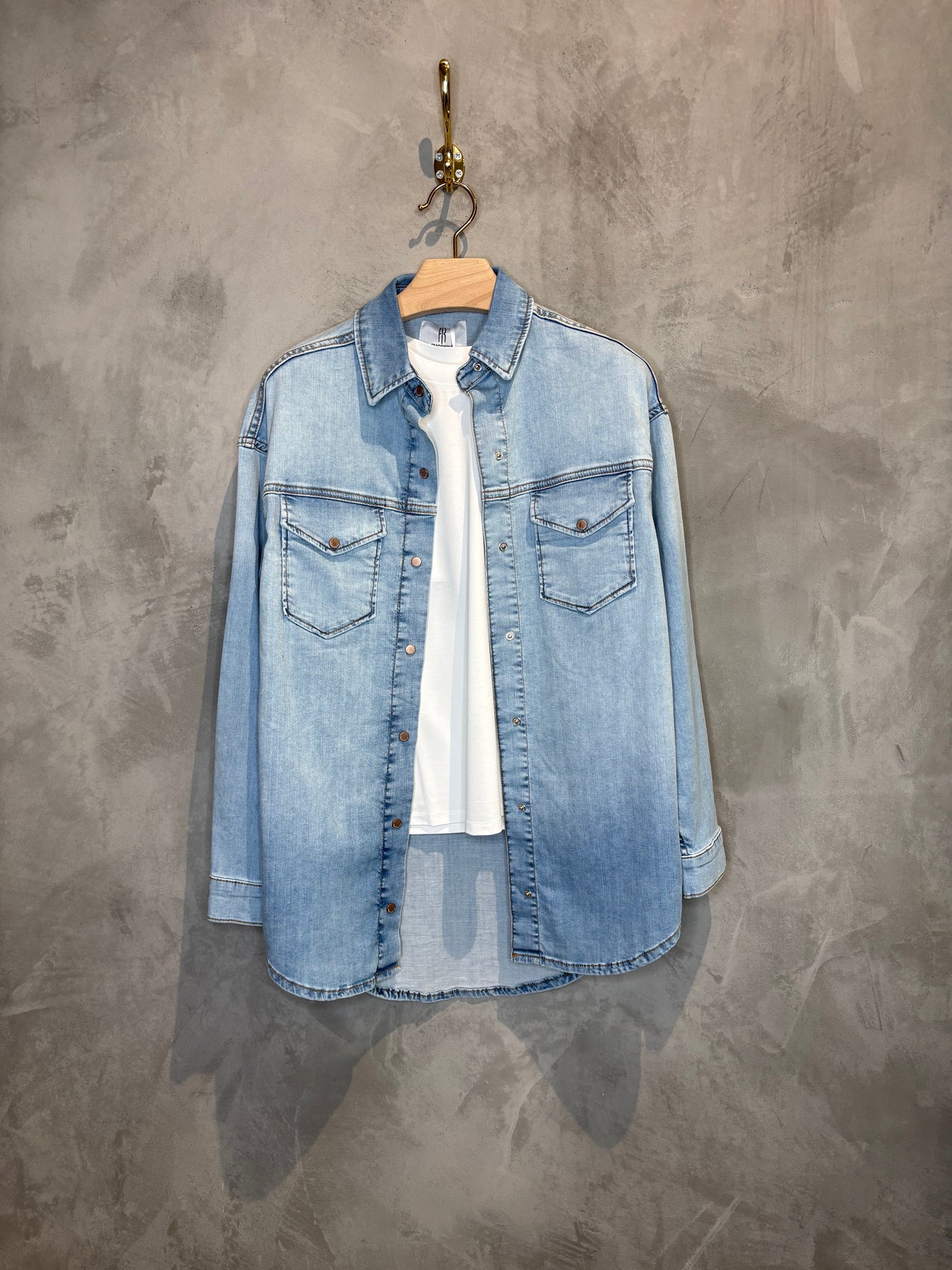 CAMICIA OVERSIZE DI JEANS