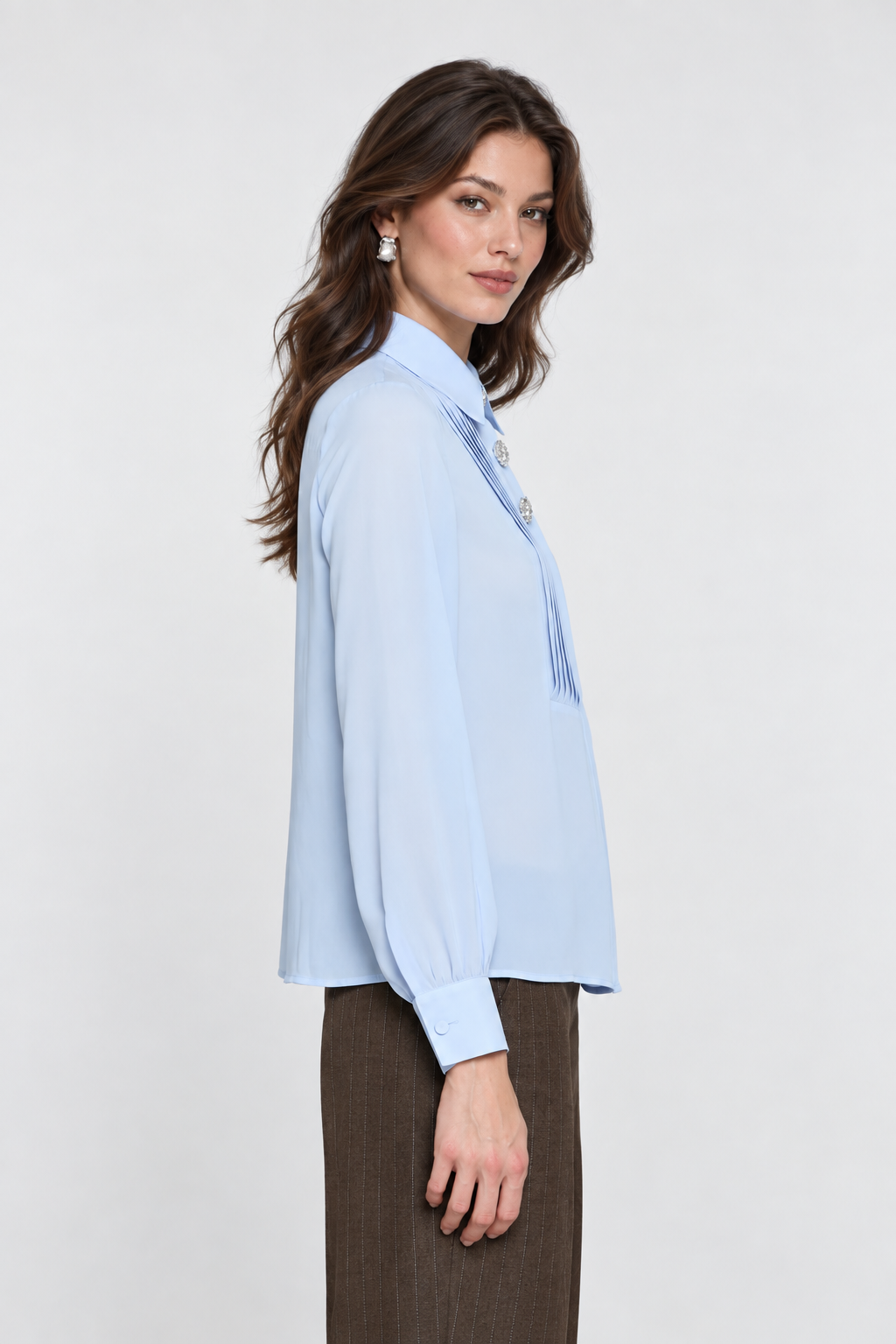 Camicia BARELA celeste con Plissé e Copribottoni Gioiello