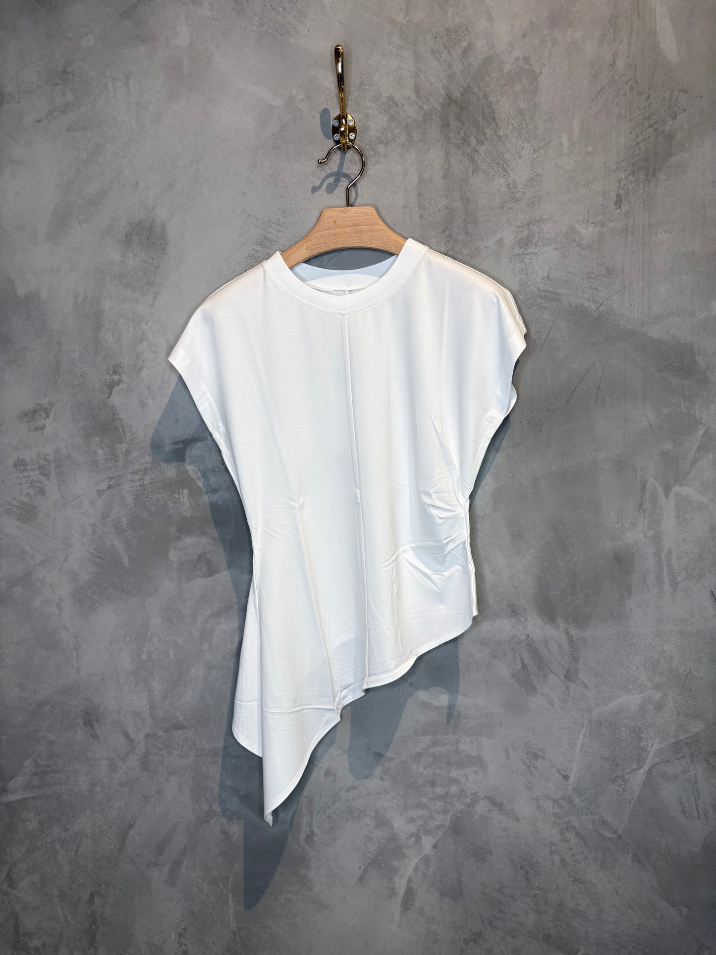 T-SHIRT ASIMMETRICA
