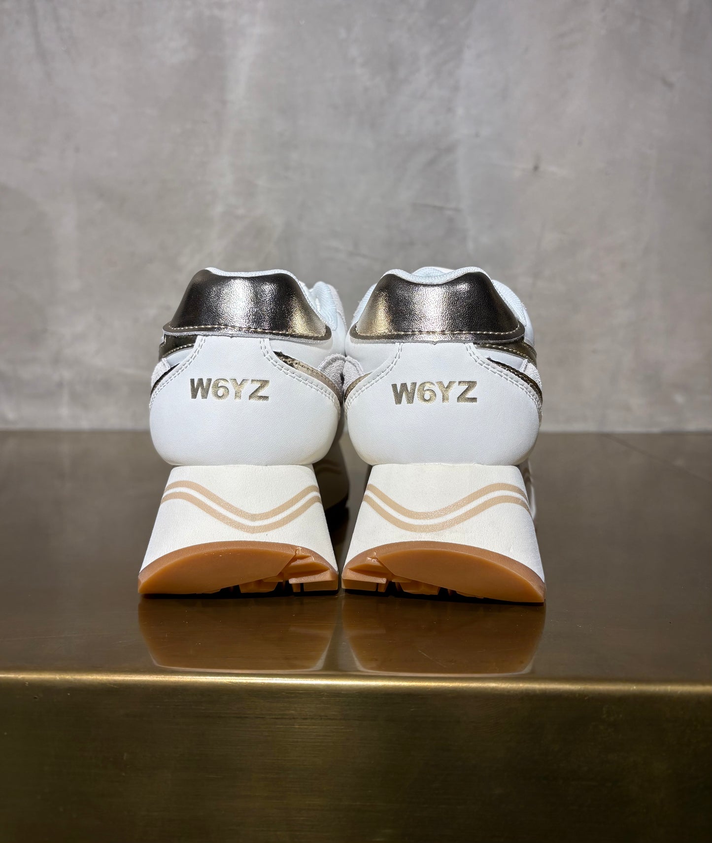 SNEAKERS PLATFORM CON CATENA