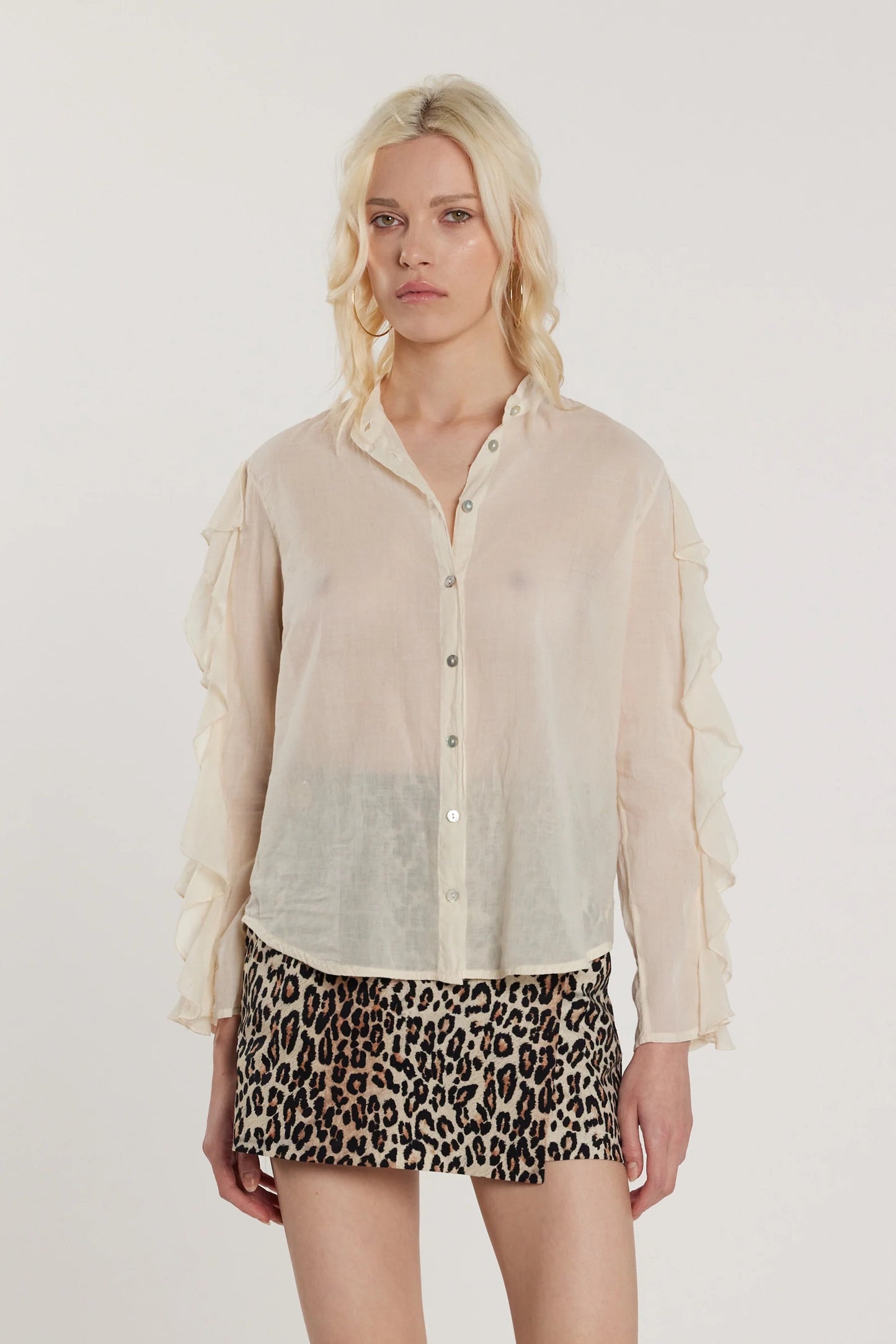 Camicia MONTAND maniche lunghe con gale più inserti pizzo collo coreana