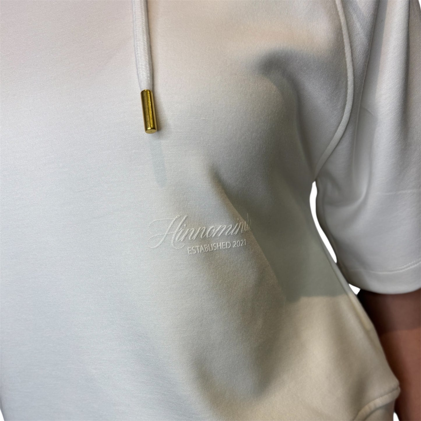 FELPA MANICA CORTA CON CAPPUCCIO HINNOMINATE